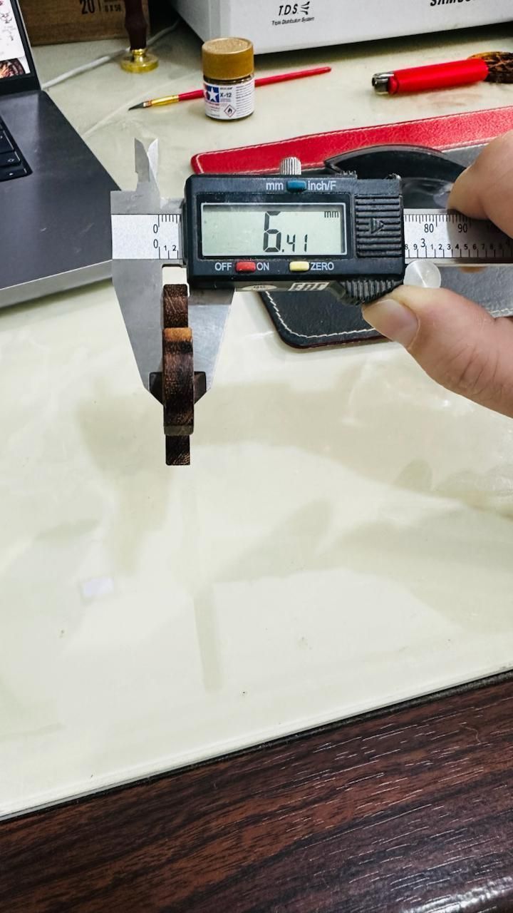 Крест православный из Железного дерева с бортом