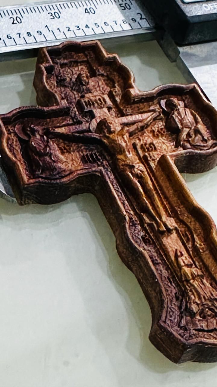 Крест православный из Железного дерева с бортом