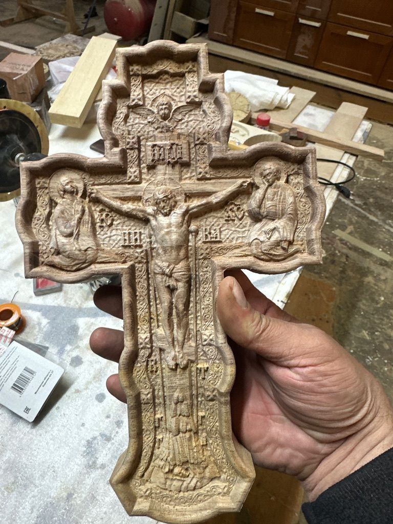 Крест православный из Индийского Лавра с бортом