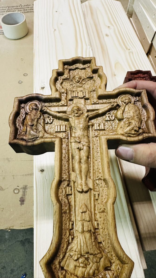 Крест православный из Кипариса с бортом