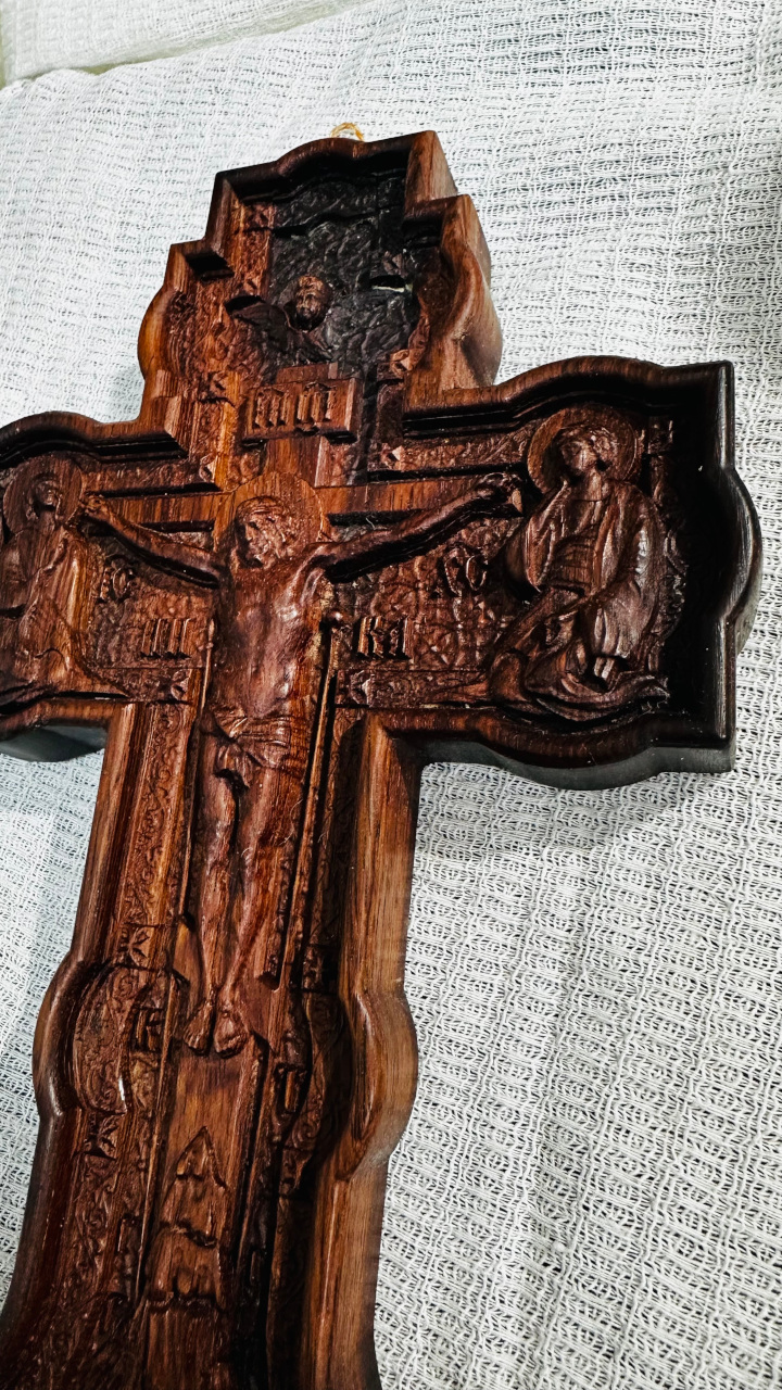 Крест православный из Дальбергии с бортом