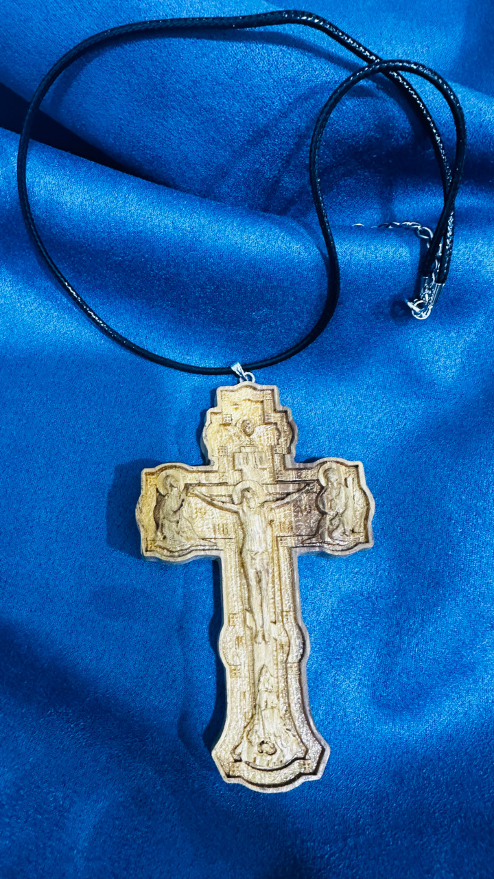 Крест православный из Железного дерева с бортом