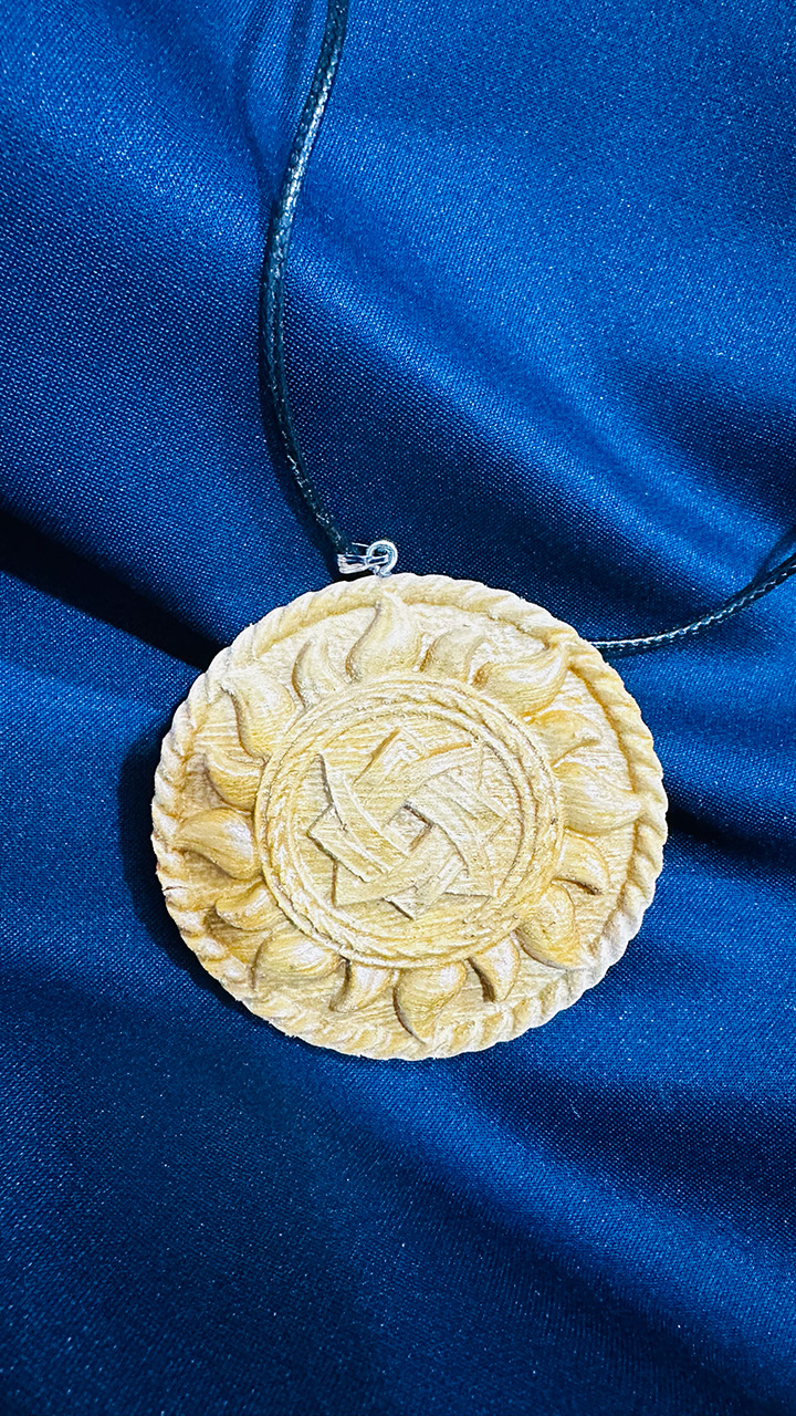 Славянский оберег путника в солярном символе